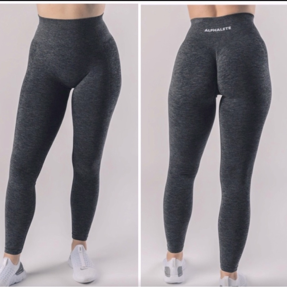 Alphalete amplify powder grey size small